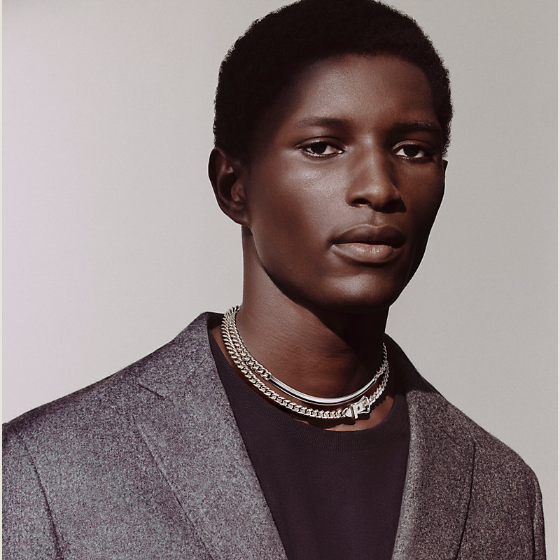 Boucle Sellier Inflexible necklace, small model - Silver | Hermès